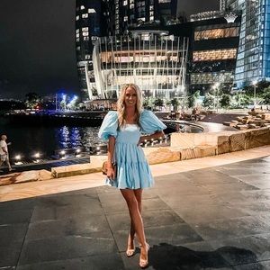 Meet your Posher, Laura